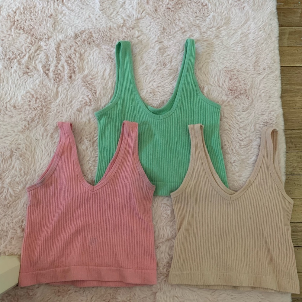 Urban Outfitters crop top bundle